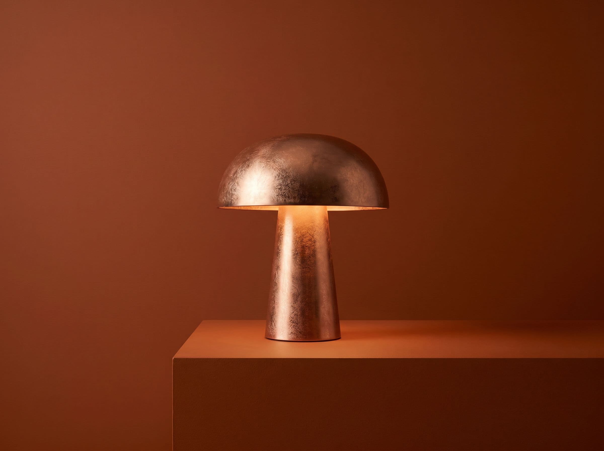 Comment personnaliser une lampe a poser avec des accessoires